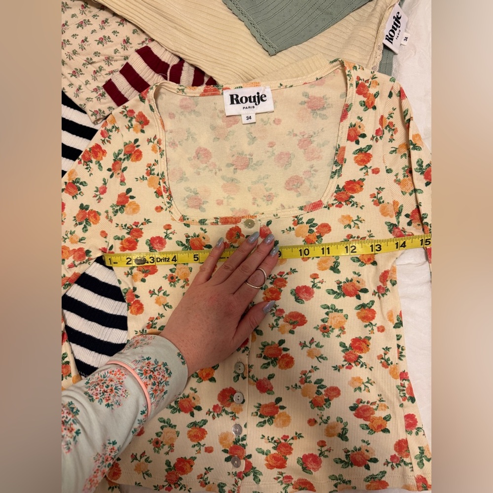 Rouje XS, Cream/Orange Floral Button-Front Long Sleeve Tee - Picture 3 of 6